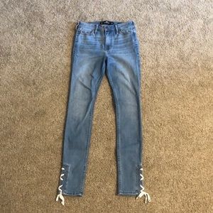 Hollister jeans